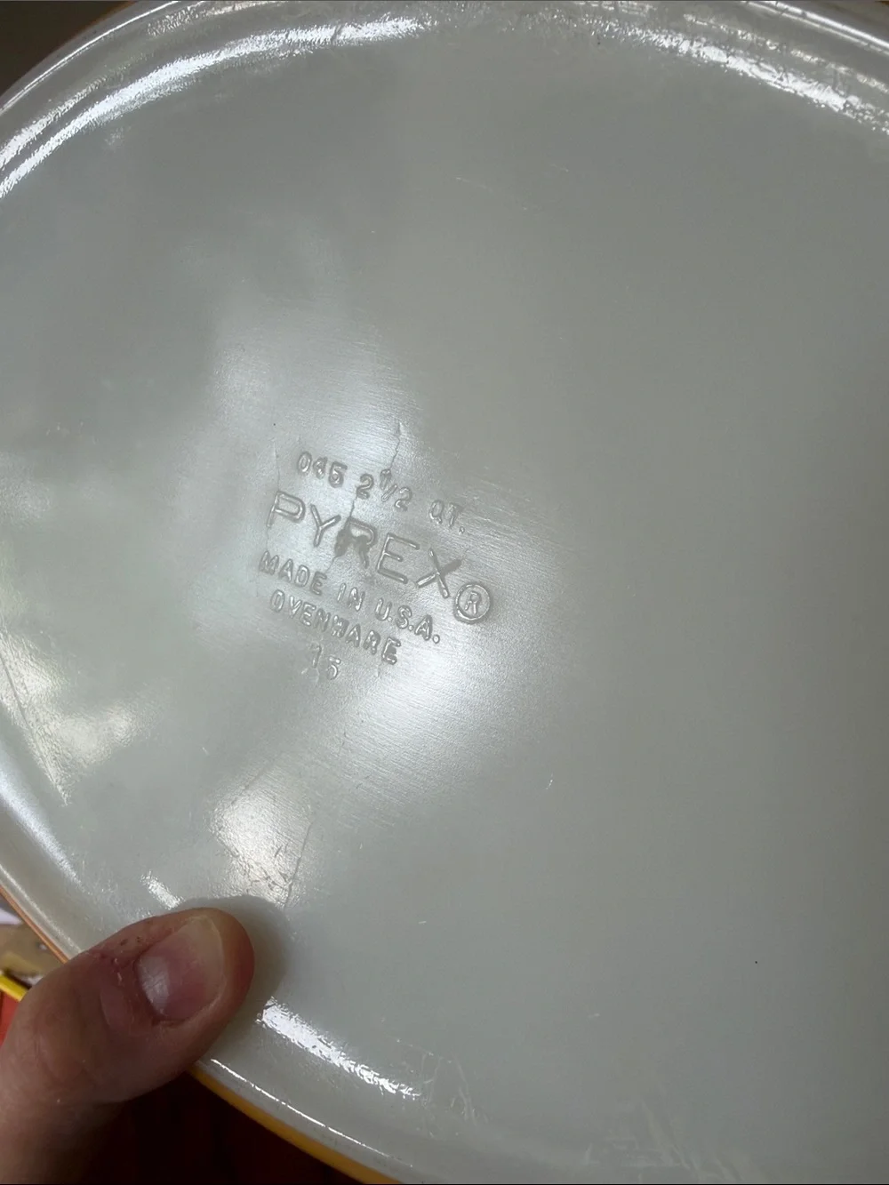 Vintage “Butterfly Gold” Pyrex Covered Casserole Dish with White Lid - 2.5qt